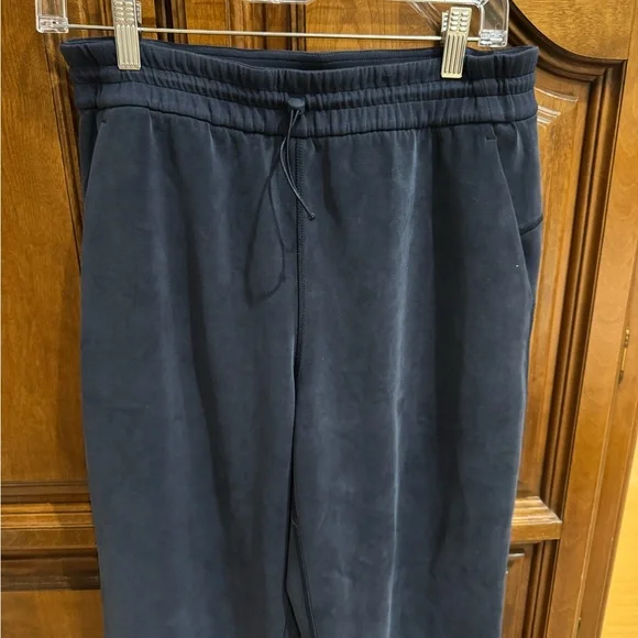 lululemon Softstream Pants - Picture 2 of 4